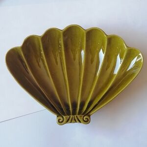 Vintage MCM Avocado Olive Green Ribbed Shell Trinket Candy Dish Calif USA L70